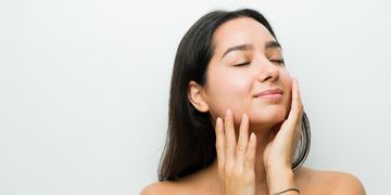 Contouring tváre pomocou výplňových materiálov