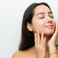 Contouring tváre pomocou výplňových materiálov