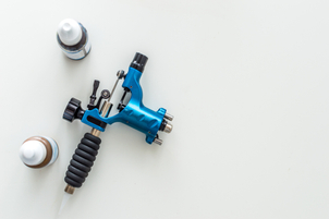 Odborník na mikropigmentáciu